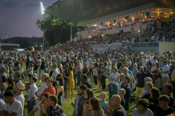 _Foule - Hippodrome de Vichy